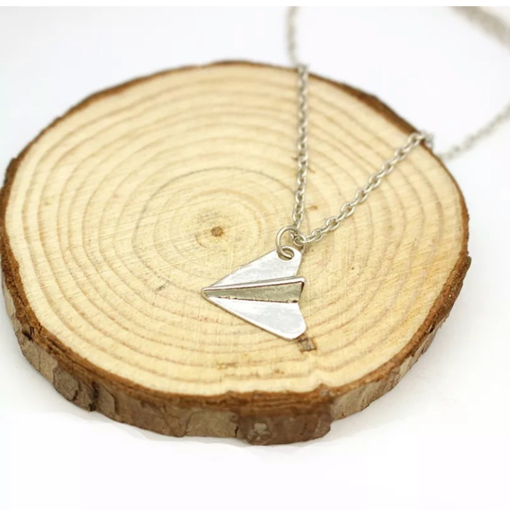 🌻 3 for $20 🌻 Paper Plane Necklace